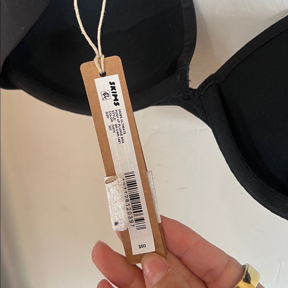 SKIMS NWT ultimate push up plunge bra - onyx - Picture 4 of 6
